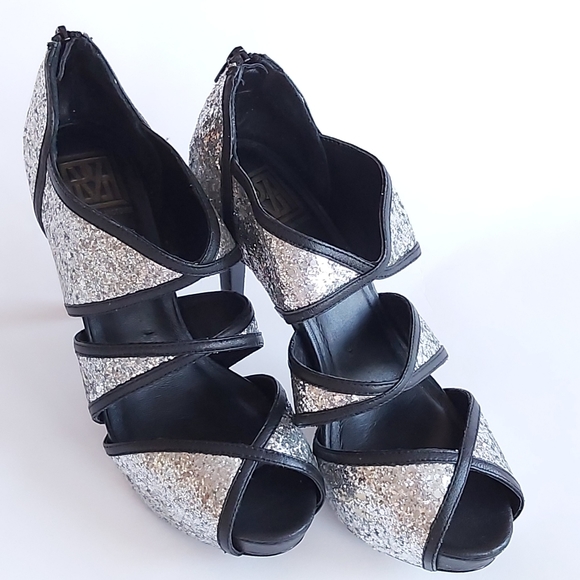 NWOT Pour La Victorie Glitter & Leather Heels - Picture 6 of 13